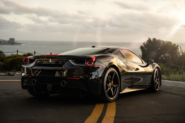 ぐろー Ferrari 488 GTB rental in San Diego | Rent Exotics